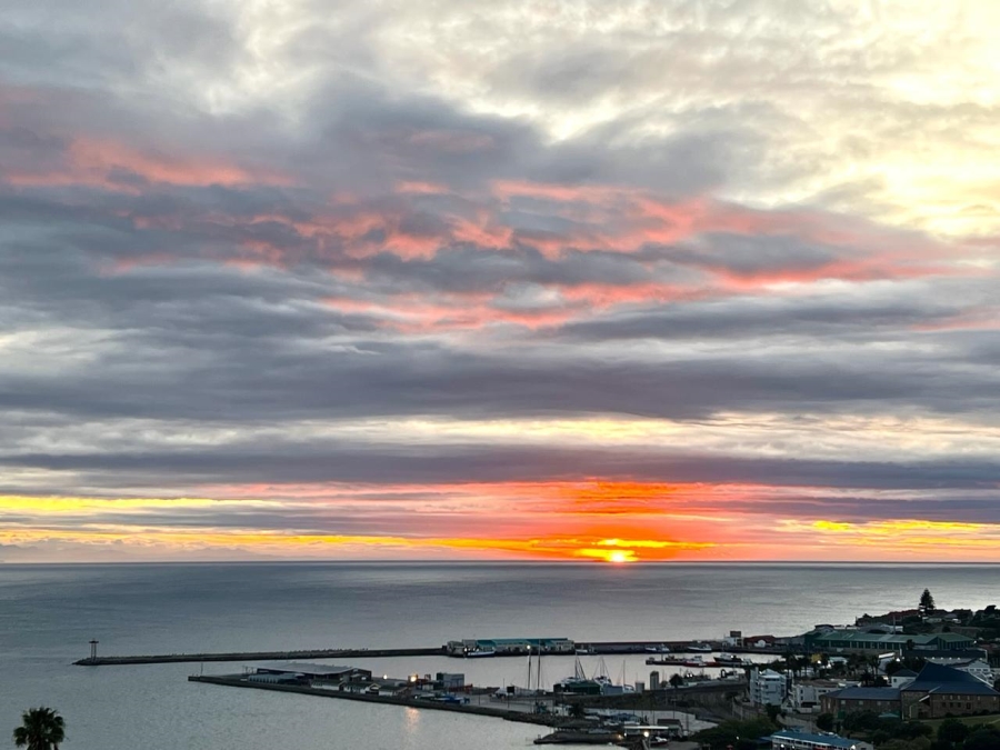 5 Bedroom Property for Sale in De Bakke Western Cape